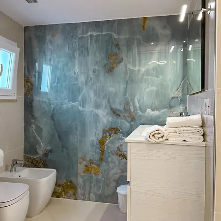 La Perla Azzurra Apartment *