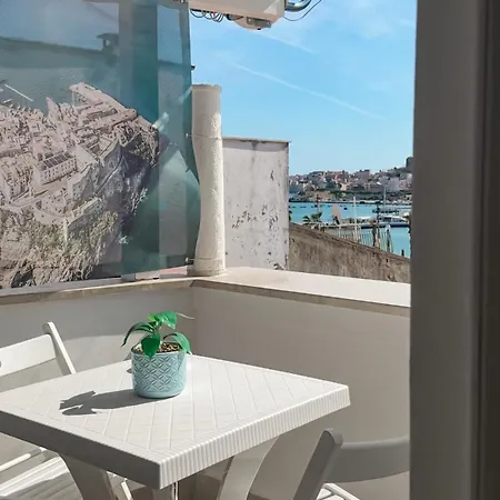 Apartment La Perla Azzurra *